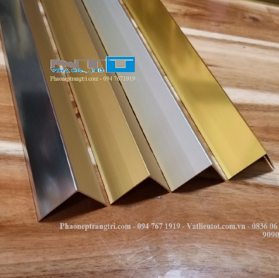 nep-nhom-chu-v, nep-goc-ngoai, gia-nep-chu-v, nep-v-trang-tri