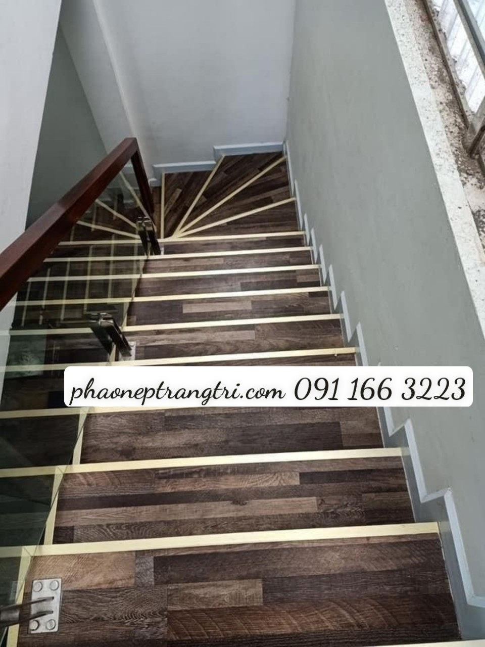 nep-nhom-chu-v, nep-op-goc-chu-v, nep-chong-tron, nep-gach